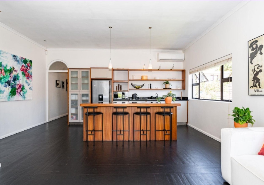 To Let 2 Bedroom Property for Rent in Vredehoek Western Cape